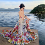 法式油画长裙海边沙滩，度假连衣裙碎花吊带女超仙，旅游拍照波西米亚