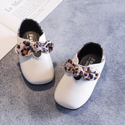 女宝宝鞋子公主鞋1-3岁2婴儿软底小童豹纹小皮鞋女童学步单鞋秋季