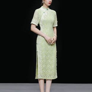 2024夏季新中式盘扣立领珍珠花边装饰国风绿色蕾丝旗袍裙