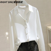 香港白色缎面衬衫女长袖，2023秋季宽松显瘦设计感v领垂感雪纺衬衫
