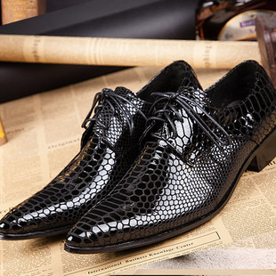 黑色蛇纹皮系带头层，牛皮男士皮鞋尖头，韩版休闲户外发型师新郎男鞋