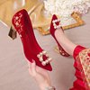 结婚鞋子女粗跟2021年新娘鞋红色中跟孕妇中式婚纱秀禾服两穿