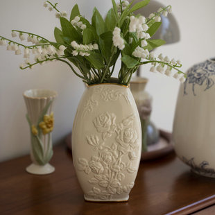 ZJ  HOME  高级象牙白欧式陶瓷装饰描金花瓶居家客厅玫瑰花插