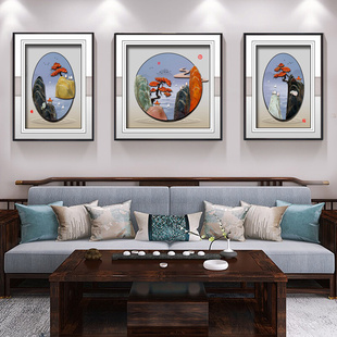 高端现代新中式客厅沙发背景墙大气山水立体玉石浮雕实木框三联画
