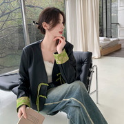 绿色拼接新中式国风皮衣外套，女春秋2024短款洋气时髦pu皮夹克