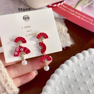 新中式新年红色扇子耳钉设计感新娘耳环女仙气穿旗袍配的耳饰耳夹