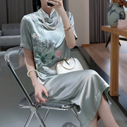 中国风改良旗袍女士夏季柔软薄款修身显瘦复古风凤凰牡丹刺绣长裙