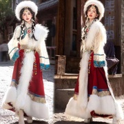 藏服女旅拍网红全套旅游民族，风摄影舞蹈，服藏族风写真贵族女