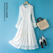 白色真丝连衣裙女夏季桑蚕丝，刺绣气质显瘦超仙长裙度假沙滩裙