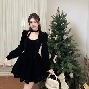 girlsat18法式黑色丝绒，连衣裙女秋冬高级气质短裙，生日礼服蓬蓬裙