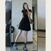 黑色短袖连衣裙女夏季法式气质赫本风小个子收腰显瘦减龄小黑裙