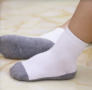 春秋夏儿童袜白色中筒袜子学生纯棉男女黑底运动演出灰底短袜船袜