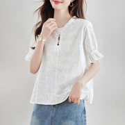 初影蕾丝镂空圆领白衬衫，女短袖2024夏装，花瓣袖设计感上衣衬衣