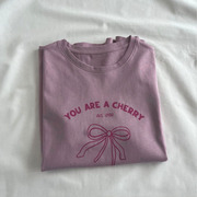 粉紫色/白色甜酷风蝴蝶节字母印花打底衫基础宽松短袖T恤 女