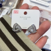 卡夫娜高级感几何，三角形珍珠水钻耳钉，时尚大气高档法式耳环银针