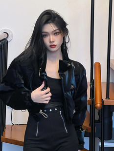 辣妹设计感金属卡扣加厚保暖棉服女冬季韩版短款，立领黑色棉衣外套