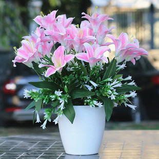 百合花仿真花套装餐桌客厅装饰塑料花假花摆设，绢花束摆件花瓶插花