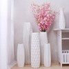 陶瓷落地大花瓶大号白色高现代(高现代)简约创意，客厅水养干花插花装饰摆件