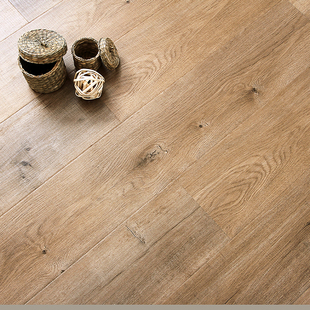 强化复合木地板仿实木家用防水耐磨卧室室内地暖，环保12mm北欧简约