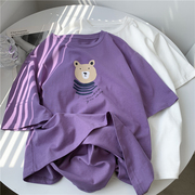 卡通熊印花紫色短袖T恤女2024夏季薄款圆领休闲宽松版型白色上衣