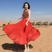 民族风红色连衣裙旅行女装雪纺吊带沙滩裙复古刺绣大裙摆长裙