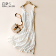 泰国巴厘岛沙滩裙海边度假长裙，两件套吊带裙很仙，的白色蕾丝连衣裙