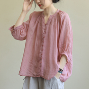 设计感小众纯色v领棉麻，五分袖t恤女夏装，宽松大码休闲时髦衬衫