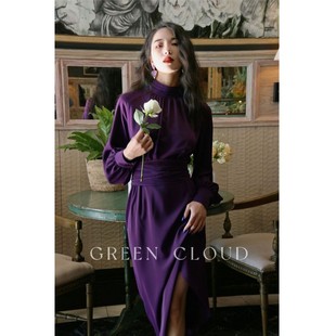 绿色云深眸宝石简约优雅小众设计绑带收腰灯笼袖深紫色连衣裙
