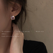 金色锆石耳钉女潮2024简约小众，设计耳环韩国轻奢高级感耳饰品