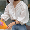 韩国chic法式气质白色七分袖蕾丝，衬衫女秋季压褶设计镂空钩花上衣