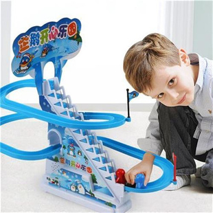 时尚儿童玩具电动小企鹅爬r楼梯音乐，滑梯轨道玩具小企鹅上楼梯儿