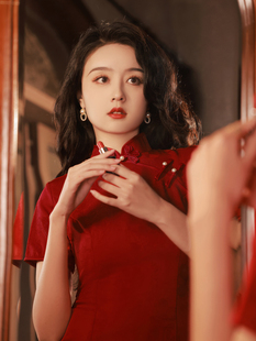 新中式红色改良旗袍敬酒服新娘，2023年轻款，少女气质出阁宴订婚