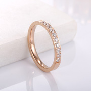 上市时尚十钻戒指镶钻玫瑰，金钛钢(金钛钢)指环，情侣对戒创意气质