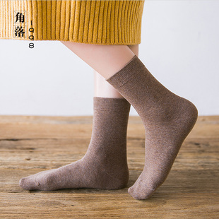 袜子女纯棉中筒袜秋冬厚款女袜，纯色长筒保暖日系防臭长袜