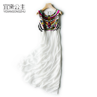 白色雪纺刺绣夏季海边度假沙滩裙背心款刺绣泰国连衣裙宽松长裙仙