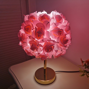 创意玫瑰花台灯现代简约卧室，婚房装饰气氛灯北欧风温馨浪漫床头灯