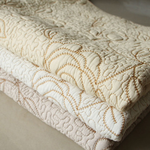 白色绣花玫瑰全棉绗缝沙发垫，布艺坐垫皮沙发垫，套欧式田园垫
