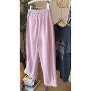 2023年女夏季薄款梨型身材，微胖穿搭粉红色运动休闲阔腿裤子设计感