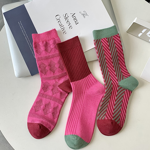 双针袜子女中筒袜秋冬季复古菱格玫红色条纹堆堆袜ins潮个性长袜