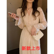 早春高端气质女神范衣服法式赫本风长裙白色蕾丝长袖连衣裙子