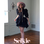 秋季selkiecollection黑色，丝绵混纺蕾丝，前短后长礼服裙