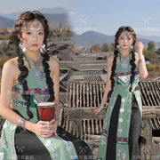 云南哈尼族服装女夏季少数民族舞台演出特色摄影写真苗族服饰