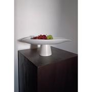 现代中式高脚果盘白色陶瓷家用餐桌，收纳盘北欧极简设计茶几大托盘