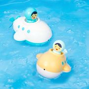 宝宝洗澡玩具潜水艇婴儿戏水发条，喷水上链小划艇，儿童沐浴玩具男女