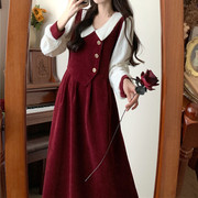 秋冬大码法式复古红色灯芯绒连衣裙显瘦减龄撞色假两件赫本风长裙