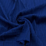 聚酯纤维薄款纯色时装布料，深蓝纯色褶皱设计面料，连衣裙衬衫diy