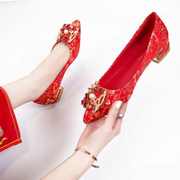 红底高跟禾鞋结婚鞋女2020年大码红色中式新娘，鞋子孕妇可穿单鞋