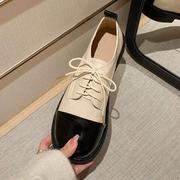 香港撞色拼接小皮鞋女2023英伦风，复古圆头系带中粗跟单鞋真皮