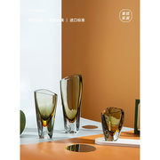 现代简约琉璃花瓶摆件创意客厅插花器轻奢样板间玄关桌面软装饰品