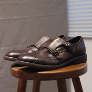 日系手工孟克皮鞋复古做旧擦色商务休闲搭扣，套脚真皮布洛克单鞋男